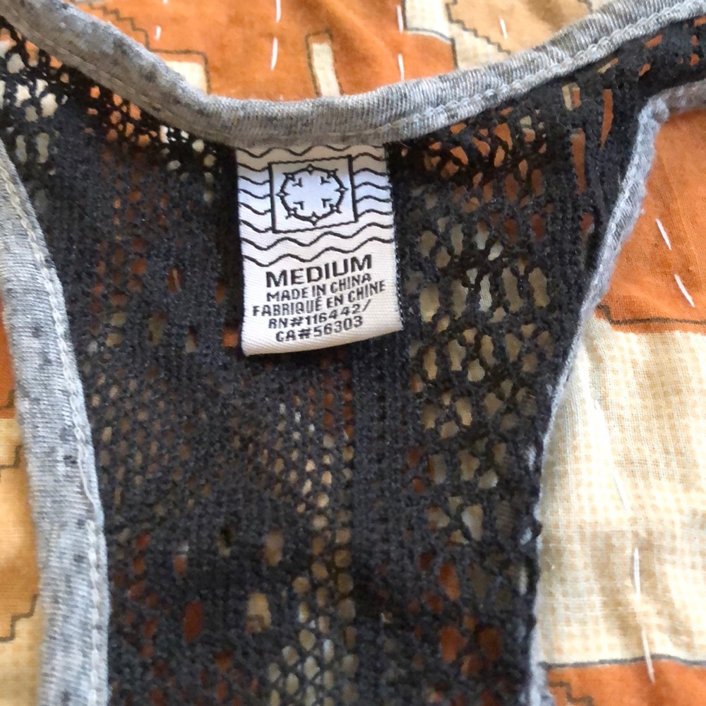 Lace back tank - Picture 4 of 4